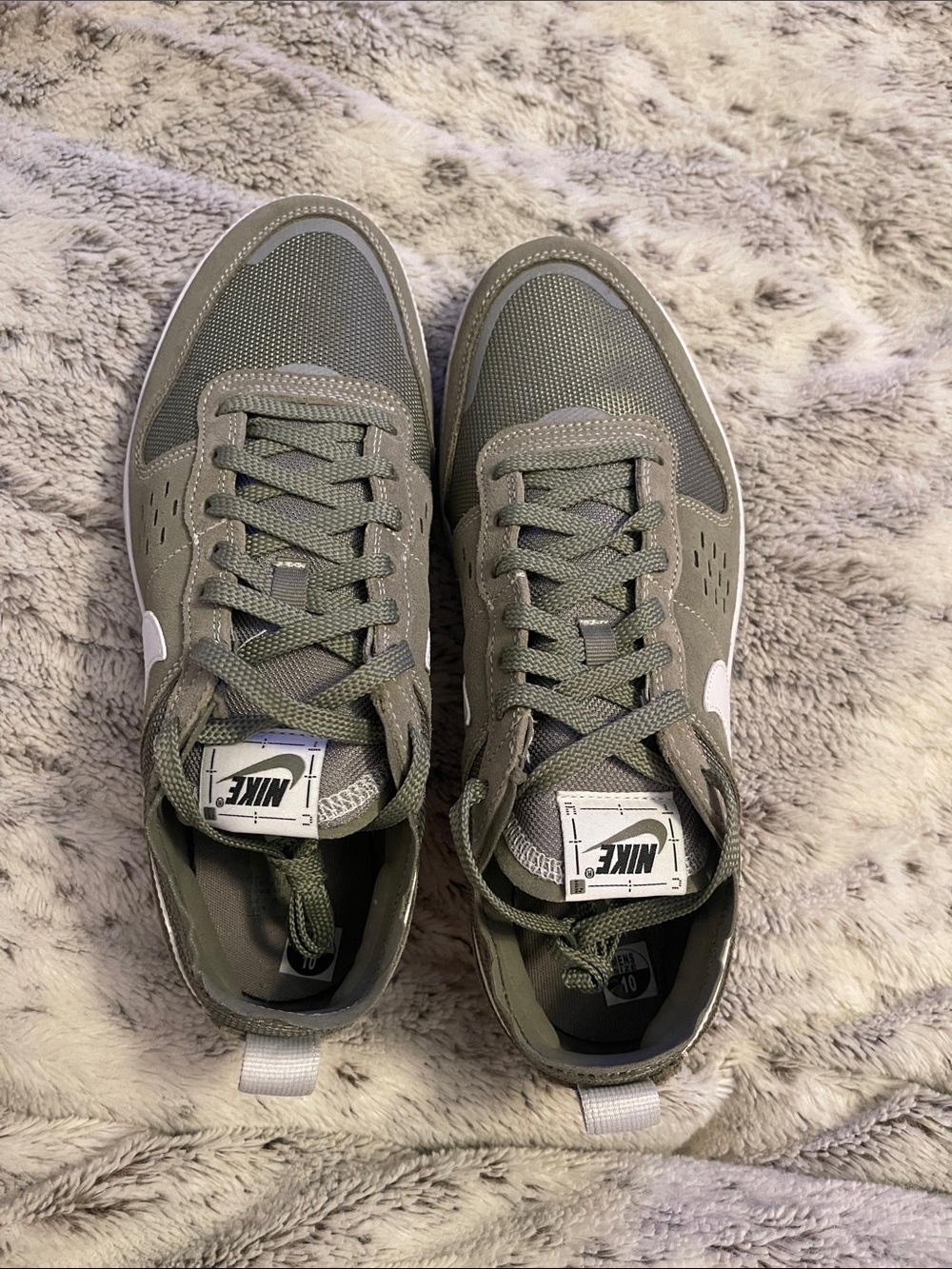 Nike Sneakers